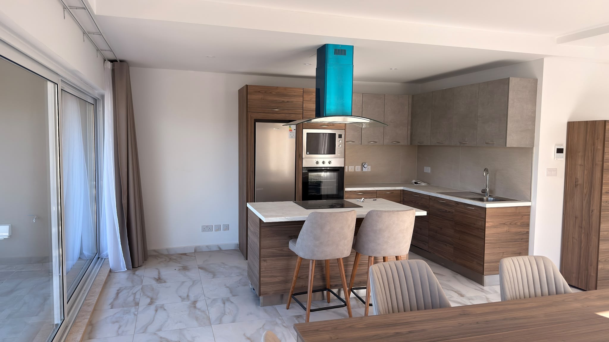 Three-bedroom flat with sea views, St Paul’s Bay, Kitchen
